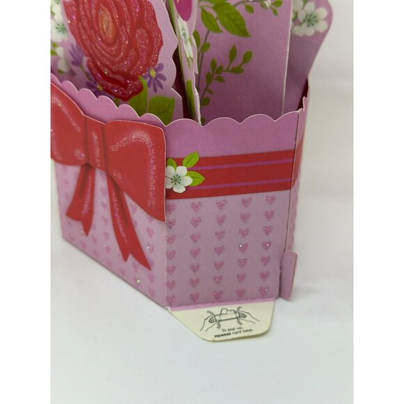 Hallmark Pop-Up Flower Bouquet Card With Roses & Bow Design Special Occasions - Picture 3 of 5